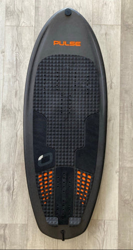 Green Hat Kiteboarding-4'6 Ozone Pulse V1 Carbon Foilboard USED-Top View on a Wooden Background