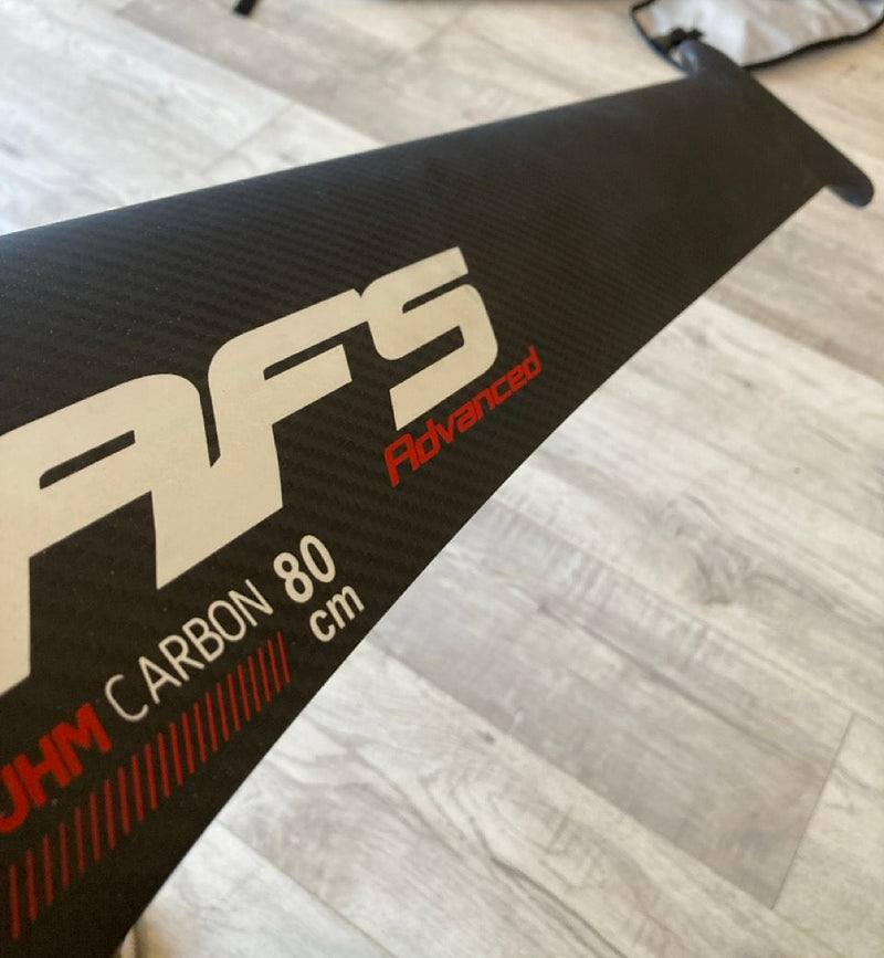 Load image into Gallery viewer, Green Hat Kiteboarding-AFS UHM Carbon 80cm Mast USED-Specs on Mast
