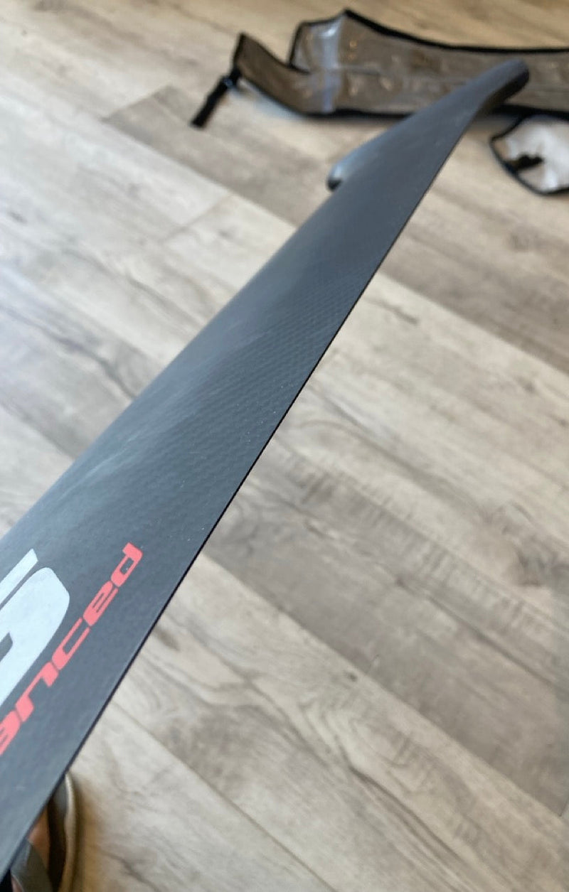 Load image into Gallery viewer, Green Hat Kiteboarding-AFS UHM Carbon 80cm Mast USED-Trailing Edge View
