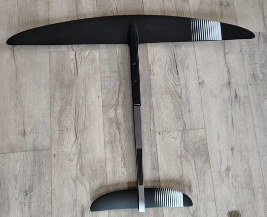 Green Hat Kiteboarding-Cabrinha H800 Carbon Foil Plane USED-Bottom View of Foil Plane