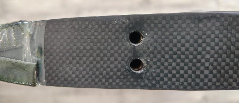Load image into Gallery viewer, Green Hat Kiteboarding-Delta R-Frame Carbon Mast BLEM (1)-Close Up View of Screw Holes of FW on Fuselage
