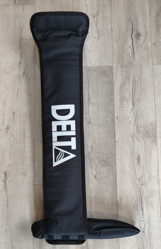 Green Hat Kiteboarding-Delta R-Frame Carbon Mast BLEM (1)-View of Right Side of the Mast in Covers