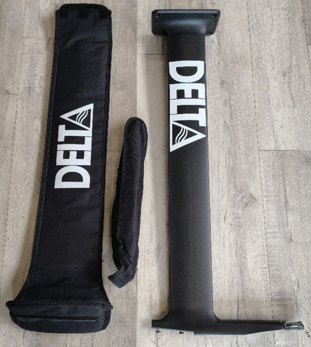 Green Hat Kiteboarding-Delta R-Frame Mast BLEM (2)-Right View of Mast with Covers