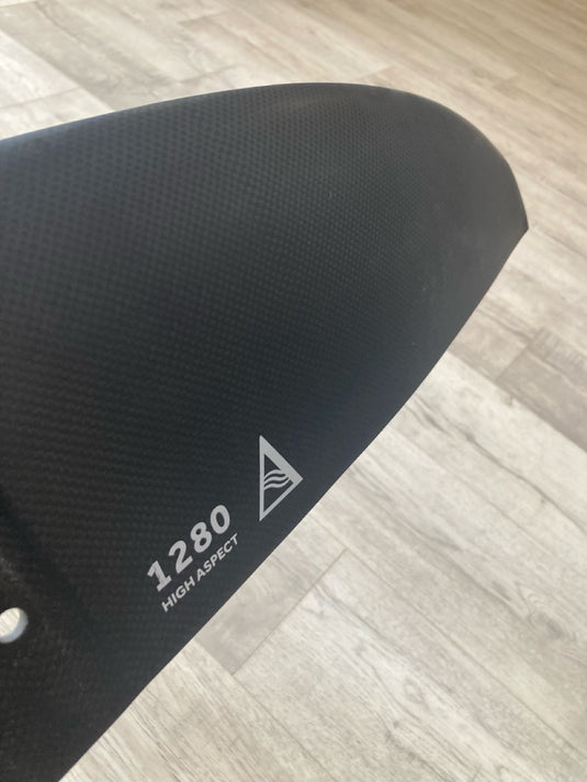 Green Hat Kiteboarding-Delta High Aspect 1280 Front Wing USED-Top View of Specs