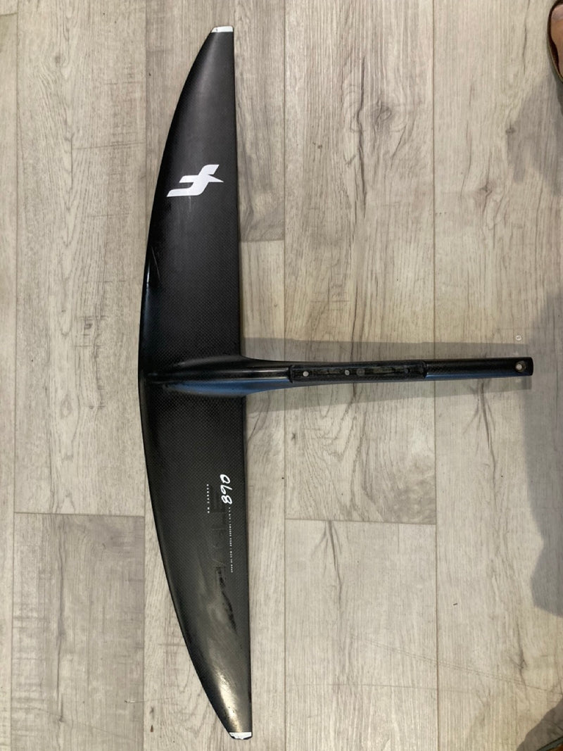 Load image into Gallery viewer, F-One Eagle 890 HM Carbon Front Wing USED
