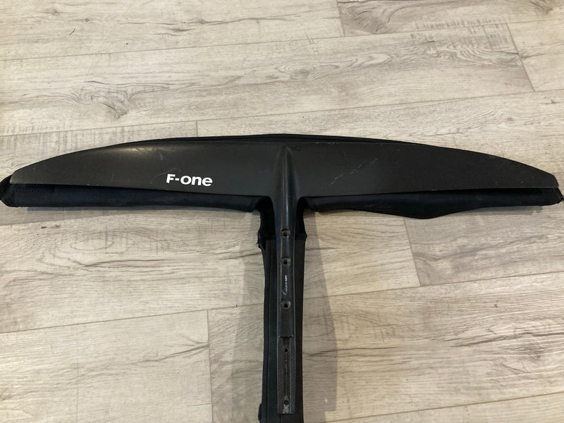 Load image into Gallery viewer, F-One Eagle 890 HM Carbon Front Wing USED
