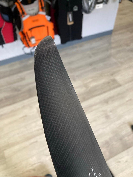 Green Hat Kiteboarding-F-One Eagle X 600 UHM | 145 Downwind Stab | XS Fuse  Carbon Foil Plane wt Covers USED-Close Up View of the Other Wing Tip