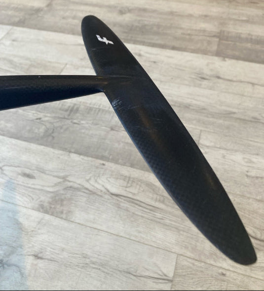 Green Hat Kiteboarding-F-One Eagle X 700 UHM Carbon Plane USED-Top View of Monobloc Tail