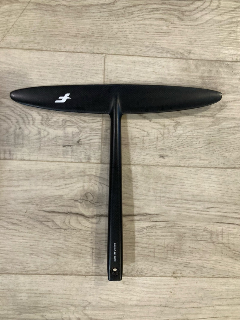 Load image into Gallery viewer, F-One 145 Monobloc Carbon Stabilizer USED
