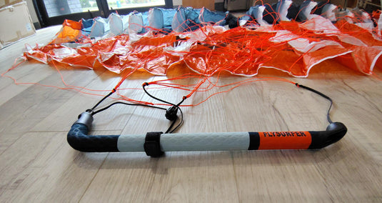 Green at Kiteboarding-Flysurfer POW2.5m USED-Close Up View of the Left Side of the Bar