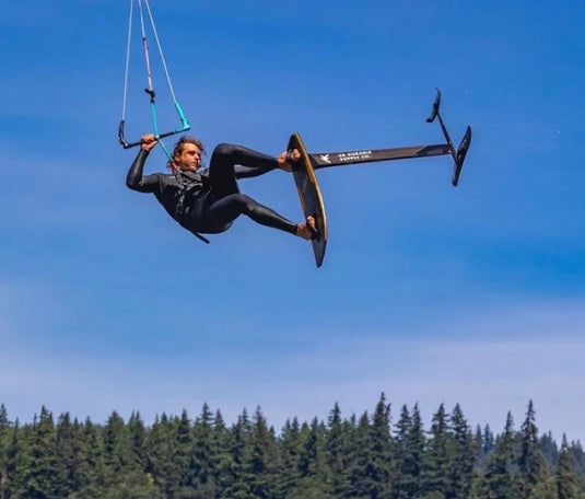 Green Hat Kiteboarding-Team Rider Hunter in the Air Kite Foiling