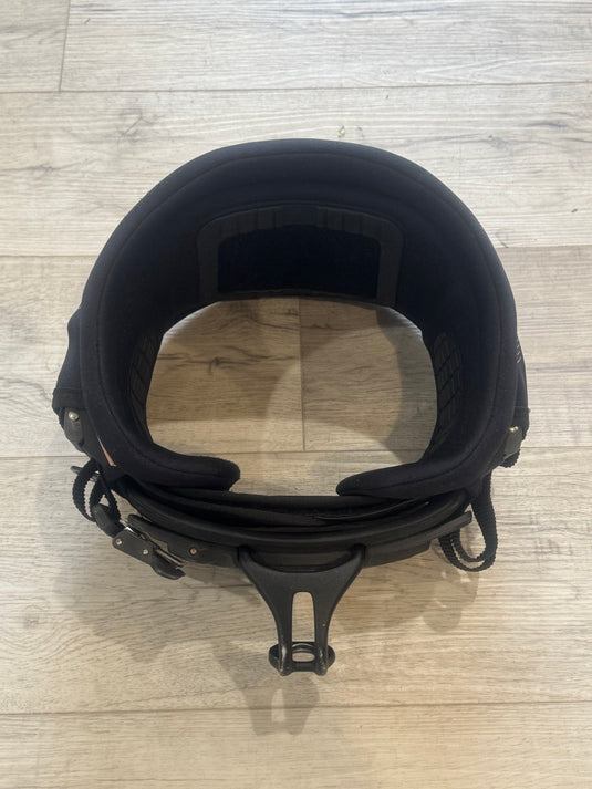 2022 Ion Sol Curv Women's XS Kiteboarding Harness  USED