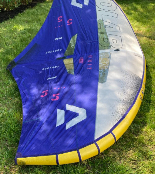 Green Hat Kiteboarding-2025 Duotone Unit D/LAB Wing 5.5M USED-Right Wing Tip Top View