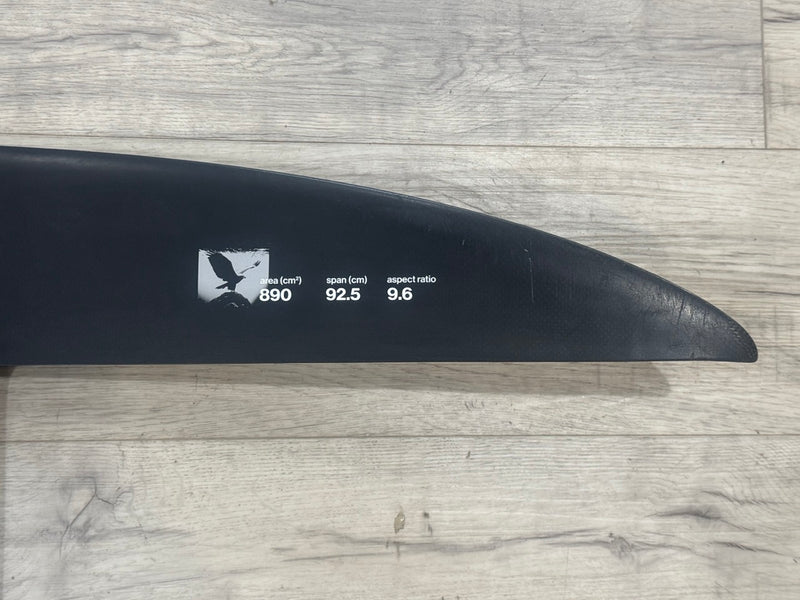 Load image into Gallery viewer, F-One Eagle 890 UHM (T2) Front Wing USED
