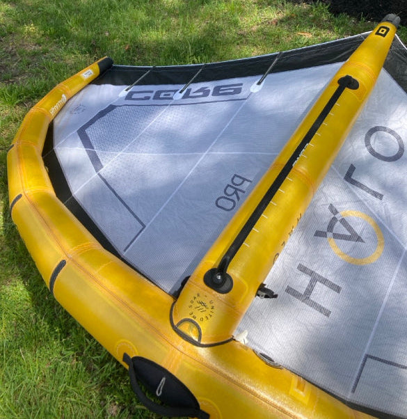 Load image into Gallery viewer, Green Hat Kiteboarding-Core Halo Pro Wing 4M USED-Boom/Strut  View
