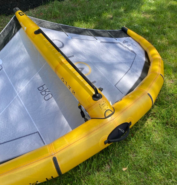 Load image into Gallery viewer, Green Hat Kiteboarding-Core Halo Pro Wing 4M USED-Boom/Strut  View
