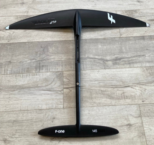 Load image into Gallery viewer, Green Hat Kiteboarding-F-One 690 Eagle Plane USED with XS 145 DW Monobloc Tail-Top View without Covers
