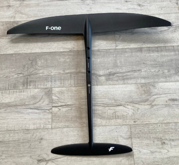 Load image into Gallery viewer, Green Hat Kiteboarding-F-One 690 Eagle Plane USED with XS Fuse &amp; 145 DW Stab-Bottom View Without Covers

