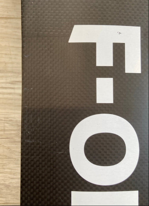 Load image into Gallery viewer, Green Hat Kiteboarding-F-One 80cm Carbon Mast USED-Close Up of Blemishes &amp; Imperfections Top of the Mast
