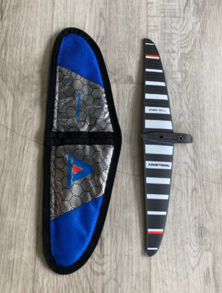 Load image into Gallery viewer, Green Hat Kiteboarding-Armstrong HA 880 Complete Foil Kit-Top View of Speed 180 Stab &amp; Cover
