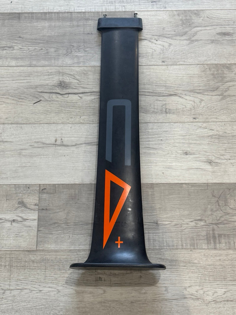 Load image into Gallery viewer, Code + UHM Carbon Mast 75cm USED
