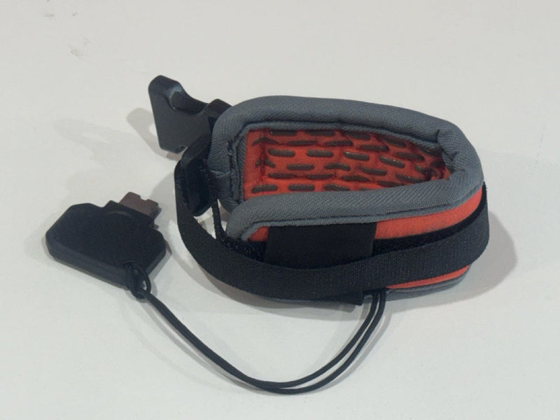 Load image into Gallery viewer, Waydoo Flyer One+ Remote Control Leash Cuff and Tool USED
