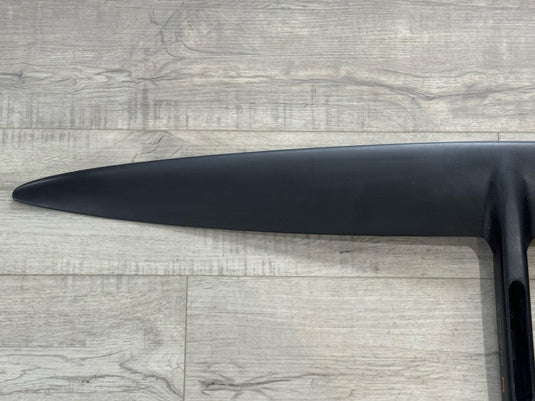 Code 1075R Front Wing USED