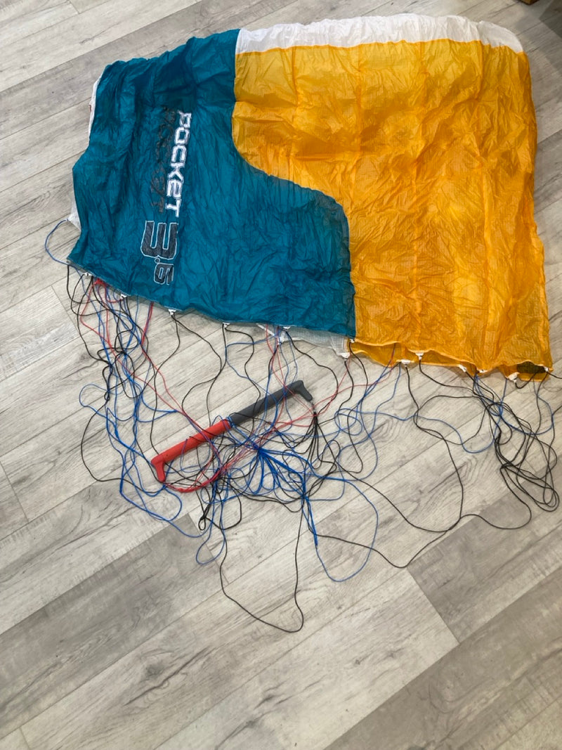 Load image into Gallery viewer, Ozone Pocket Rocket Parawing 3.6M  USED
