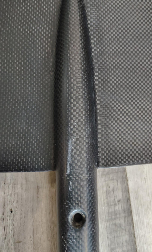 Green Hat Kiteboarding-Lift 170 Surf Complete Foil USED-Close Up View of Scratch on FW