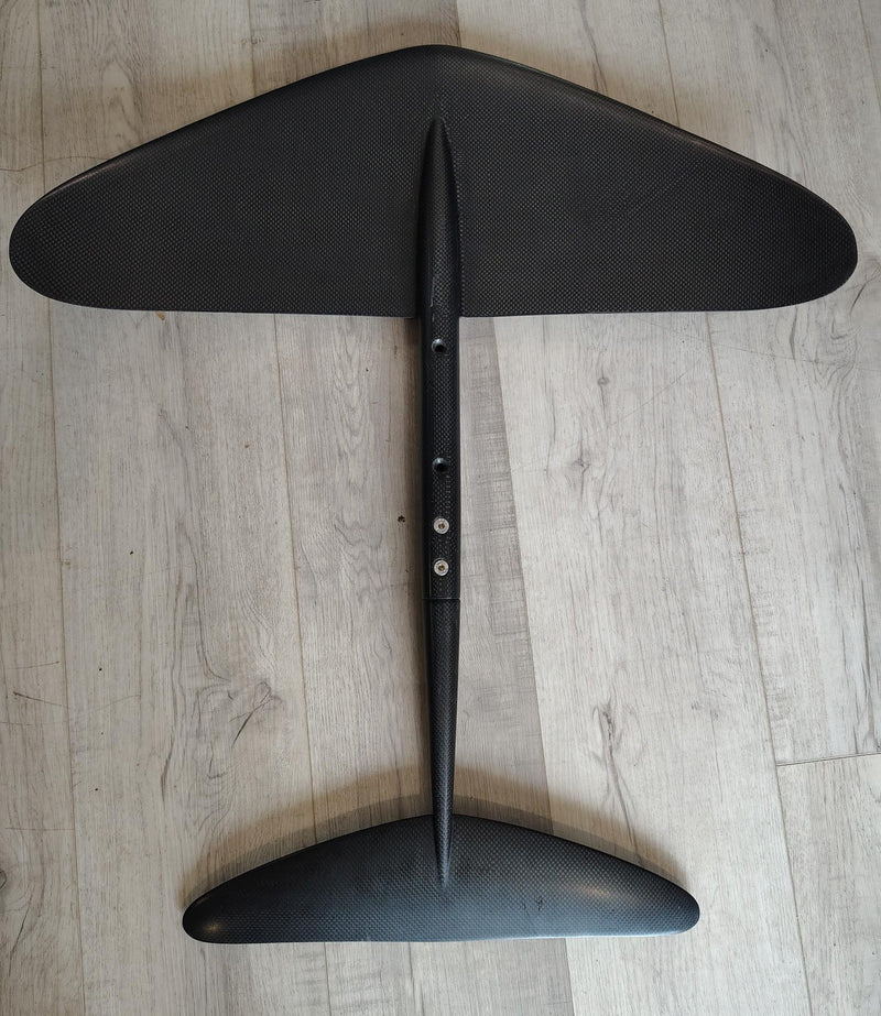 Load image into Gallery viewer, Green Hat Kiteboarding-Lift 170 Surf Complete Foil USED-Bottom View of Lift 170FW, Surf 40 stab, Fuse Foil Plane
