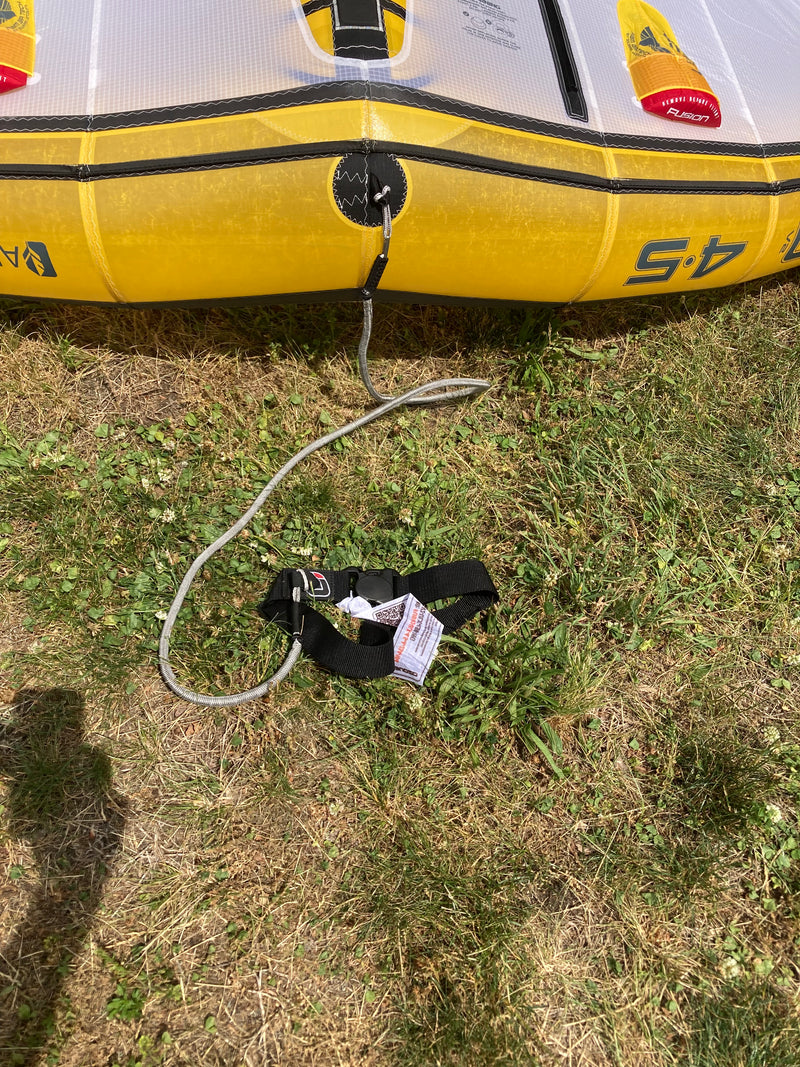 Load image into Gallery viewer, Ozone Waist leash.
