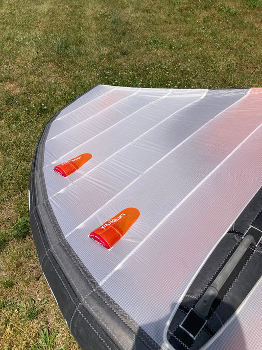 Right side bottom canopy.