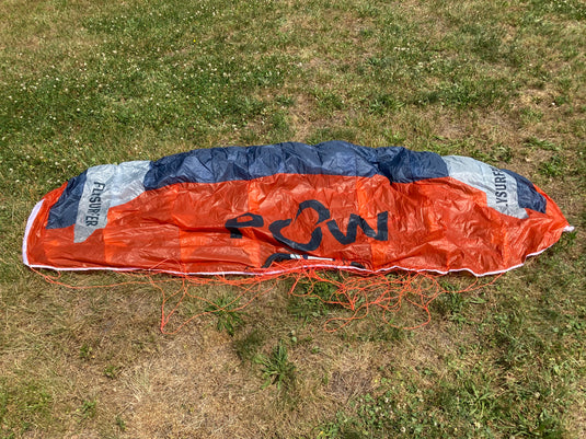 Rear topside view of para wing.