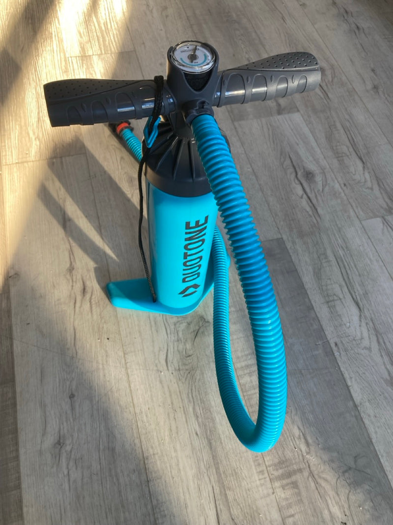 Load image into Gallery viewer, Duotone Kite/Wing Pump USED
