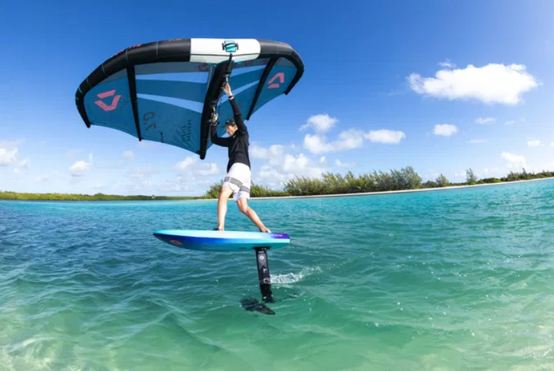 Load image into Gallery viewer, Green Hat Kiteboarding-2025 Duotone Ventis Wing Dark-Grey/Blue-Action Shot
