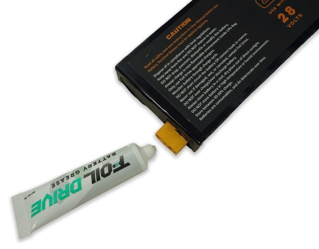 Load image into Gallery viewer, Foil Drive Battery Grease-How to Apply Grease on Connection Charger
