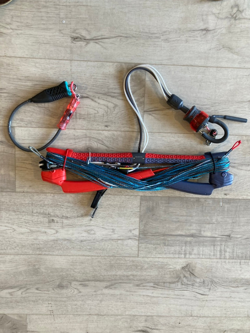 Load image into Gallery viewer, 2024 Duotone Trust Bar Control System S/M with 22-24m Lines USED
