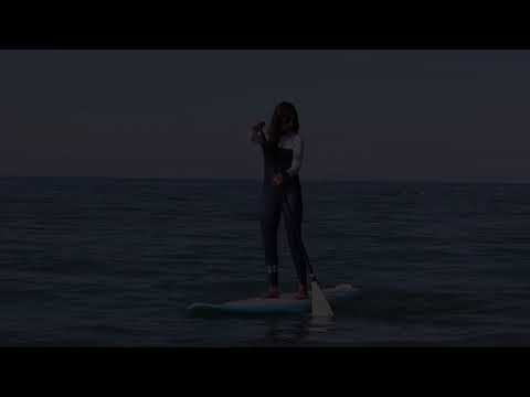 Load and play video in Gallery viewer, Saint Jacques Women&#39;s Surf Legging
