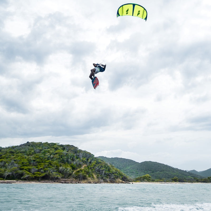 Load image into Gallery viewer, 2023 Crazyfly Hyper Kitesurfing Kite
