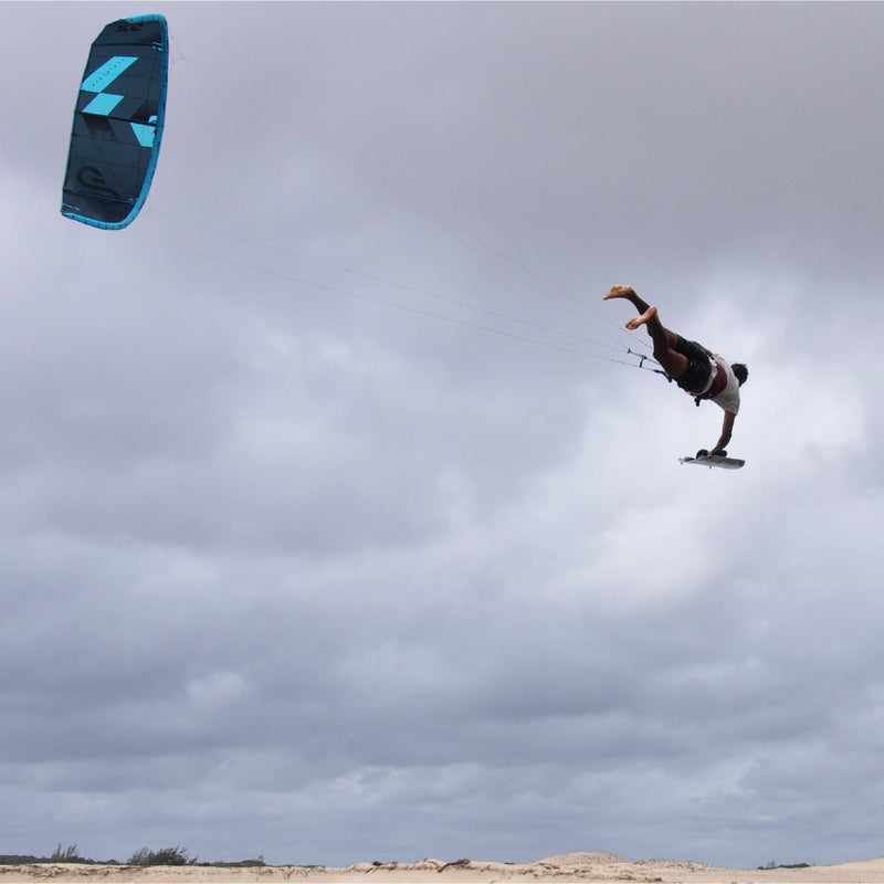 Load image into Gallery viewer, 2024 Eleveight XS V4 Freeride Kite
