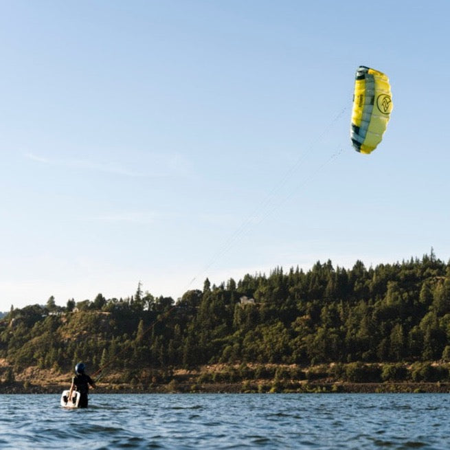 Load image into Gallery viewer, Flysurfer Hybrid Foil Kite
