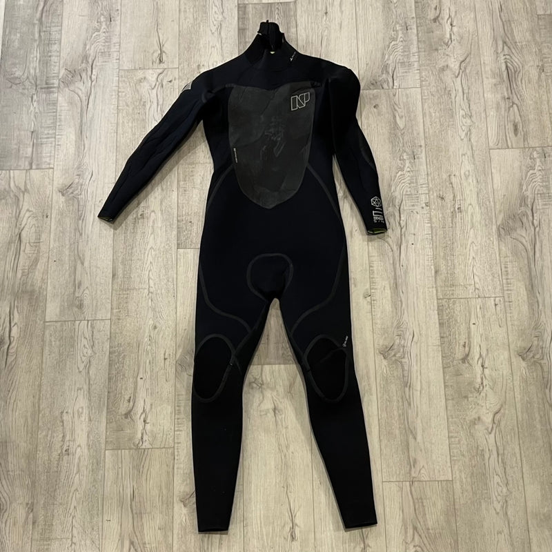 Load image into Gallery viewer, NP Edge 5/4 Medium Tall Wetsuit DEMO / USED
