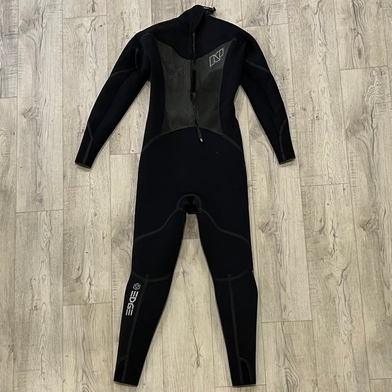 Load image into Gallery viewer, NP Edge 5/4 Medium Tall Wetsuit USED
