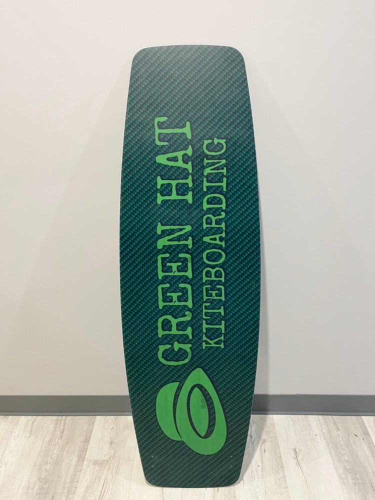 Load image into Gallery viewer, Green Hat Light Wind Kiteboard
